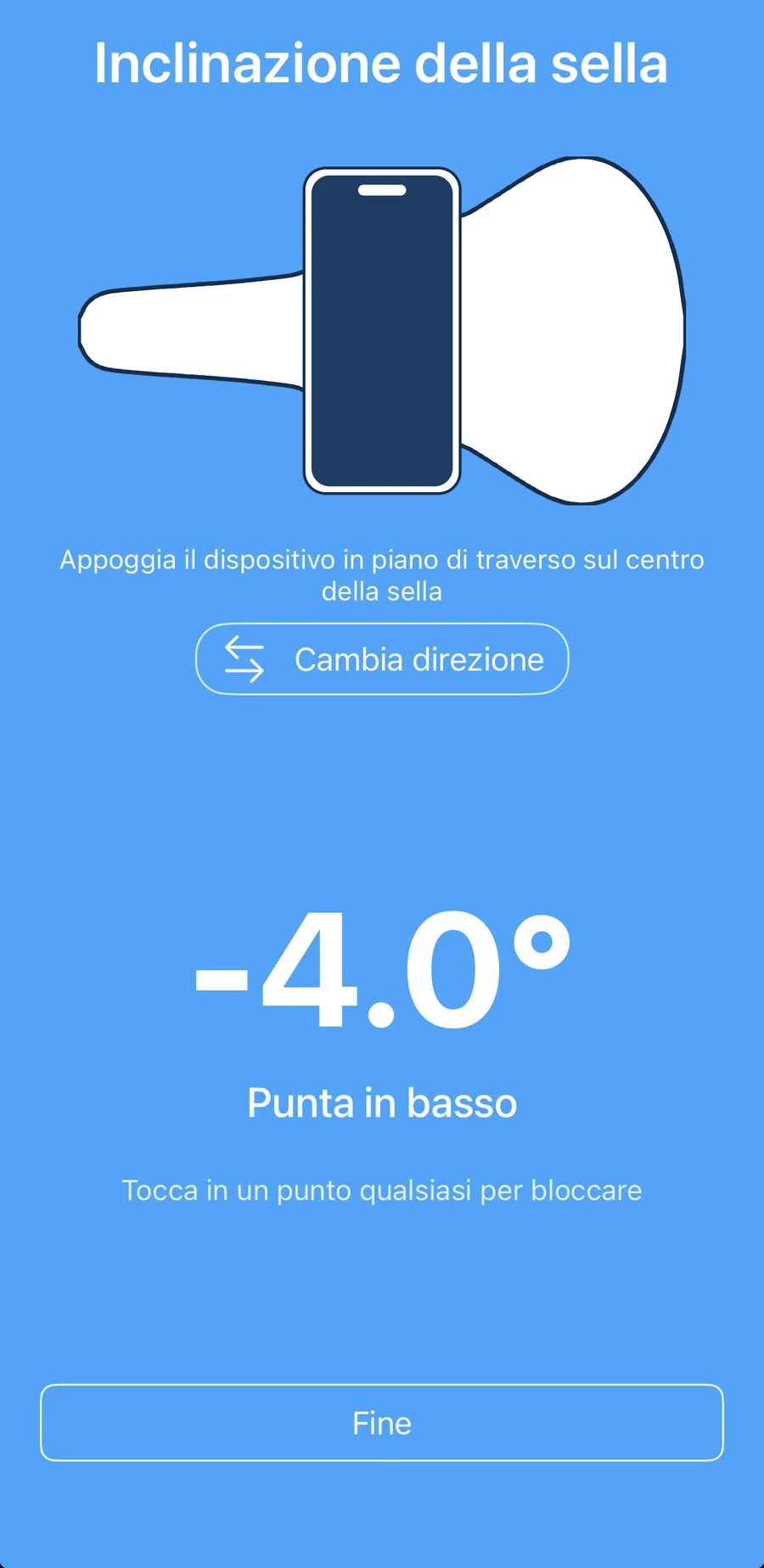 Lo strumento angolo sella in Bike Fast Fit EZ che segna l'inclinazione in gradi, punta su o punta giù, con uno schema del telefono appoggiato di piatto sulla sella