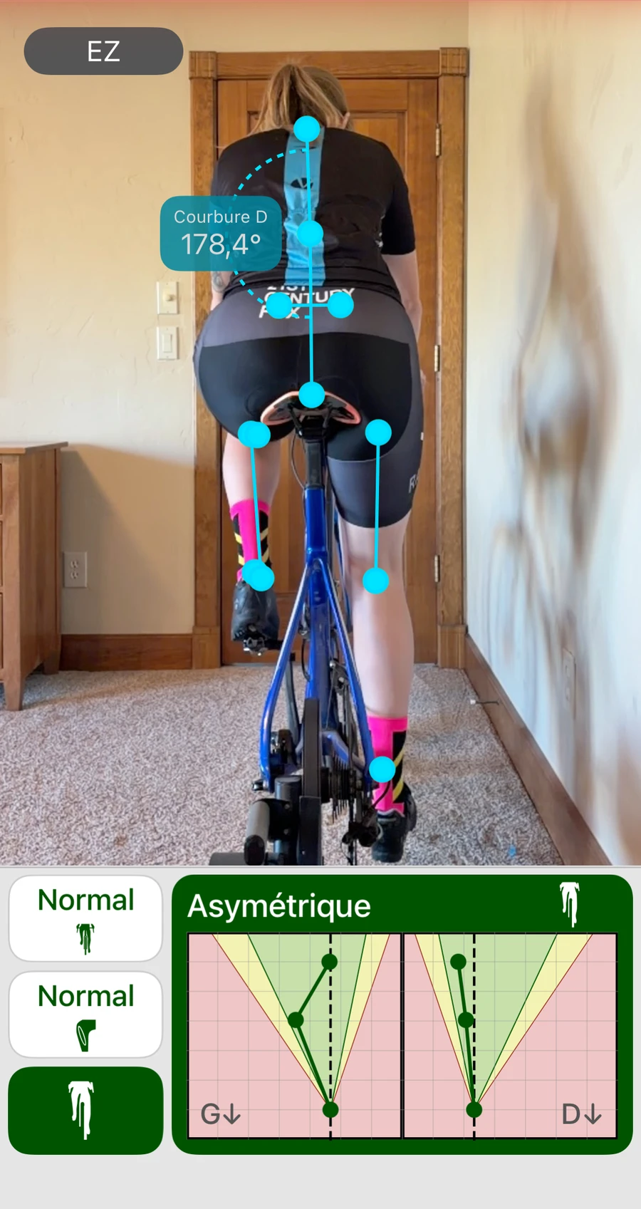 Analyse de la vue arrière de Bike Fast Fit Pro sur un cycliste de dos, avec la flexion mesurée en degrés le long de la colonne suivie et la lecture Équilibre du haut du corps, gauche contre droite en graphique en dessous